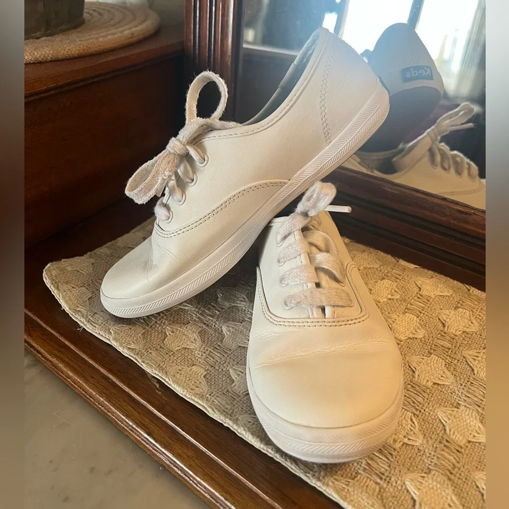 KEDS Classic‎ Champion Leather Casual Low Top Sneakers White Girl's Size 1.5